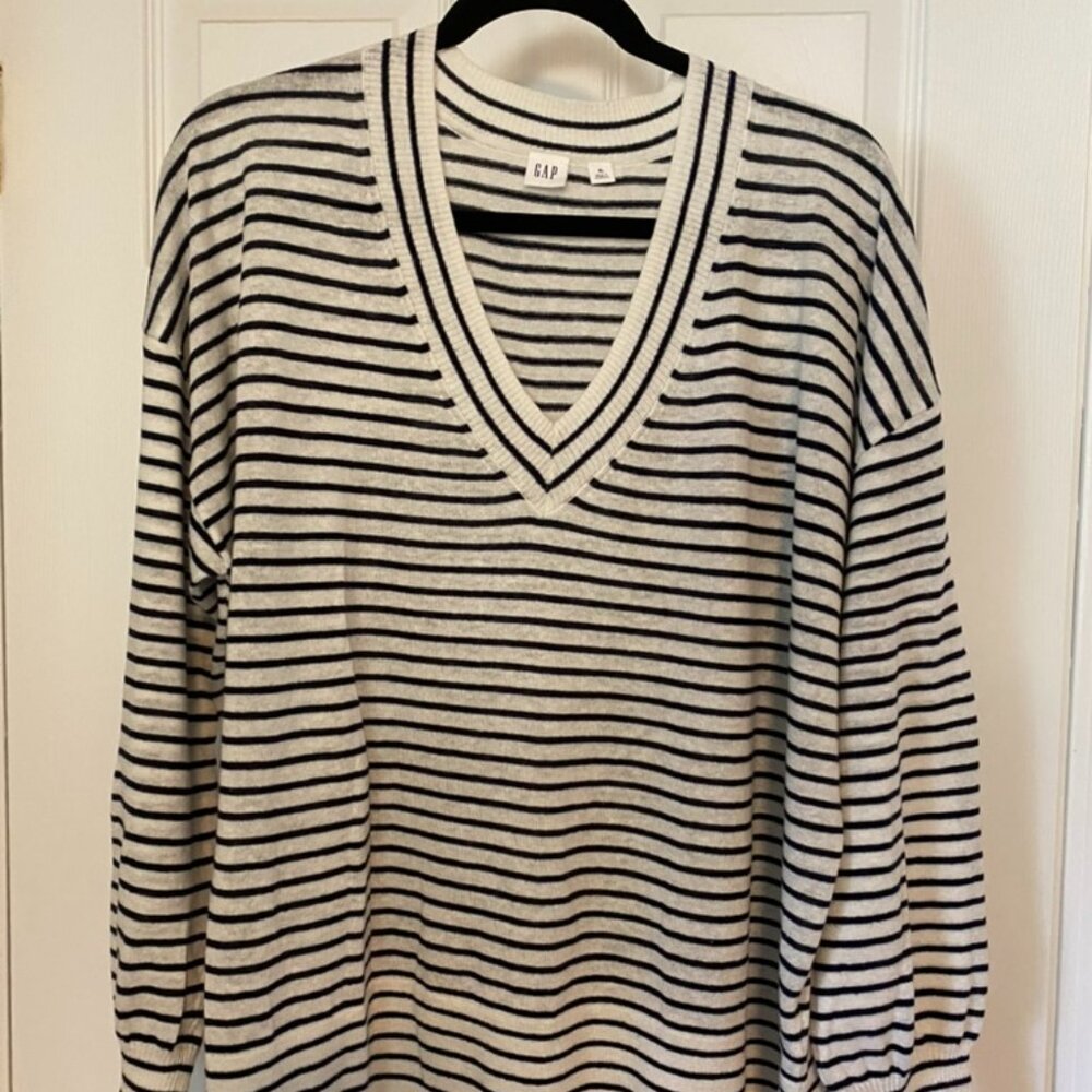 Gap Women's Navy Striped V-neck Linen Blend Sweater XL